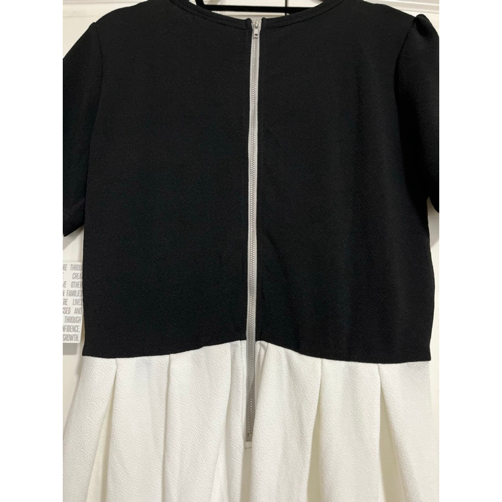 NWT Women's LuLaRoe Amelia Black and White Short Sleeve Dress L - Picture 7 of 9
